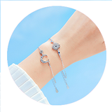 Silver Bracelet features half moon and star desgin