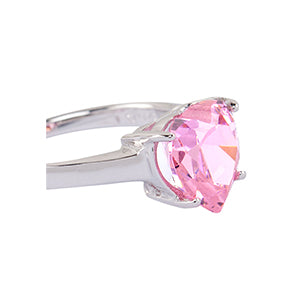 Solitaire Design with Heart Shape Centerpiece Ring