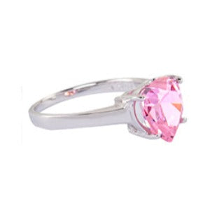 Solitaire Design with Heart Shape Centerpiece Ring