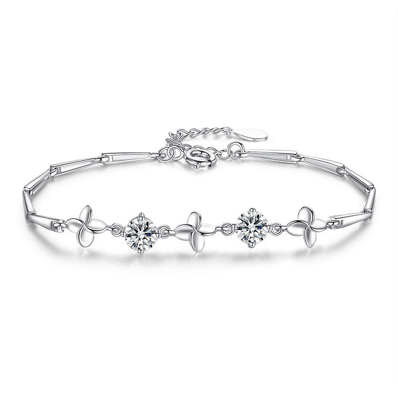 925 Silver Bracelet features fortune leaves design