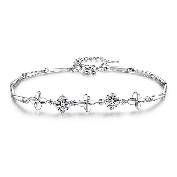 925 Silver Bracelet features fortune leaves design