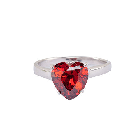 Solitaire Design with Heart Shape Centerpiece Ring