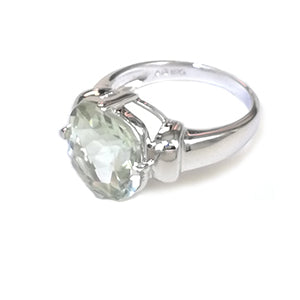 Stunning Lt Green Topaz Ring